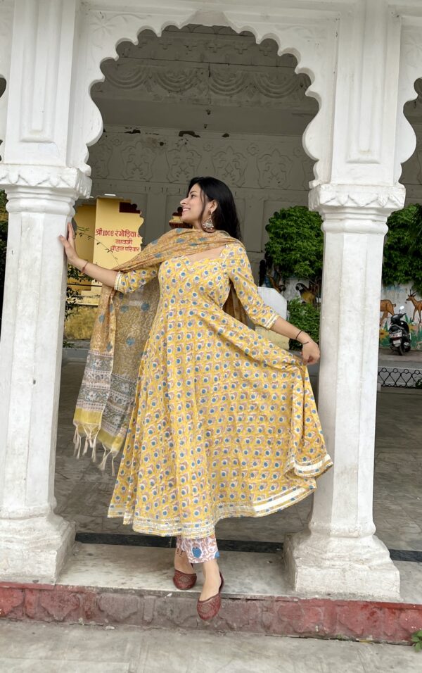 Aashi - Image 4