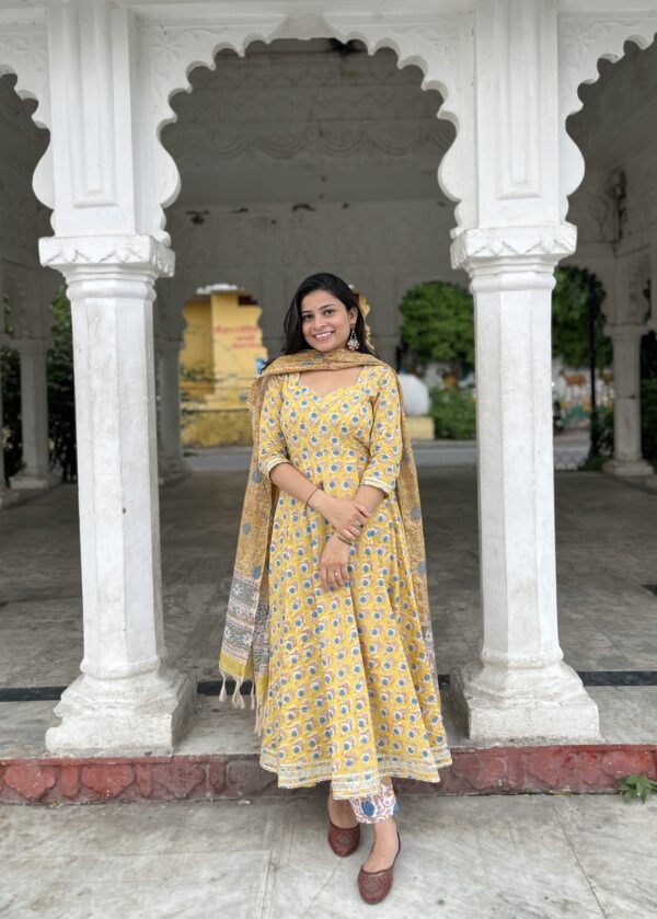 Aashi - Image 5