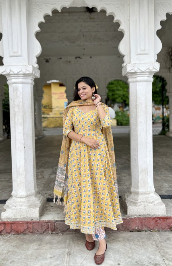 Aashi - Image 2